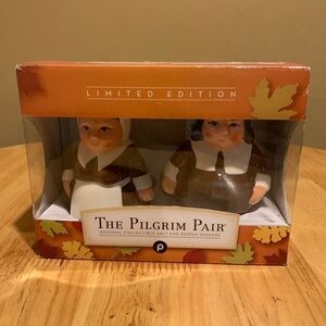 Salt & Pepper Shakers “ The Pilgrim’s Square”